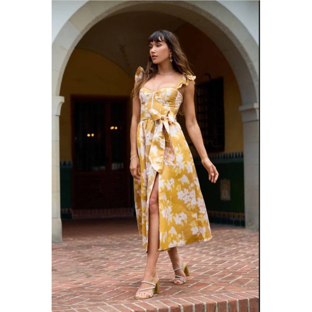 V‎ Chapman Dress The Vera in Gold Baroque Floral